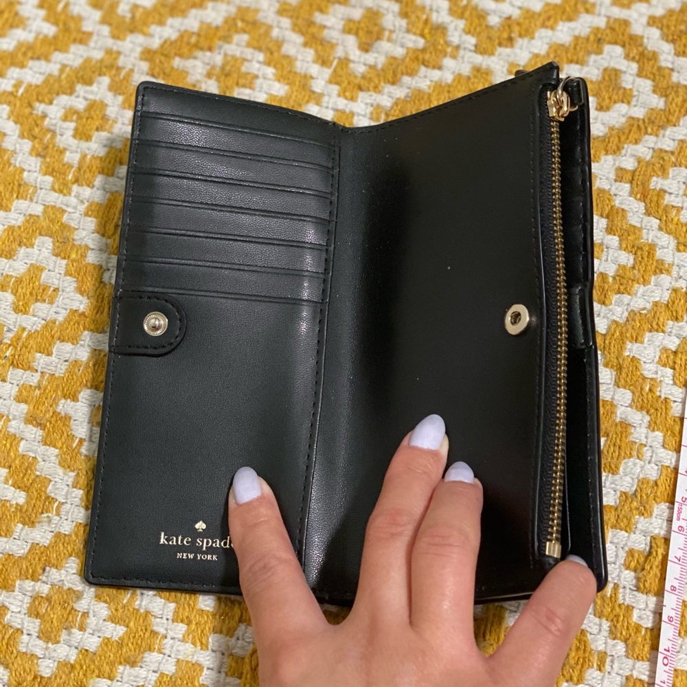 Kate Spade Wallet - Picture 4 of 6